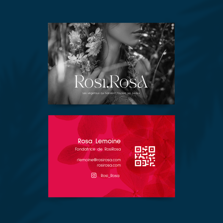 Carte de visite recto / verso pour la bijouterie artisanale végétale et inclusive RosiRosa, située à Vannes